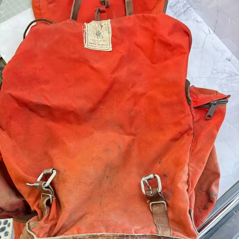Vintage Alpine Designs Sport Backpack Boulder CO Red Leather Bottom Hiking USA